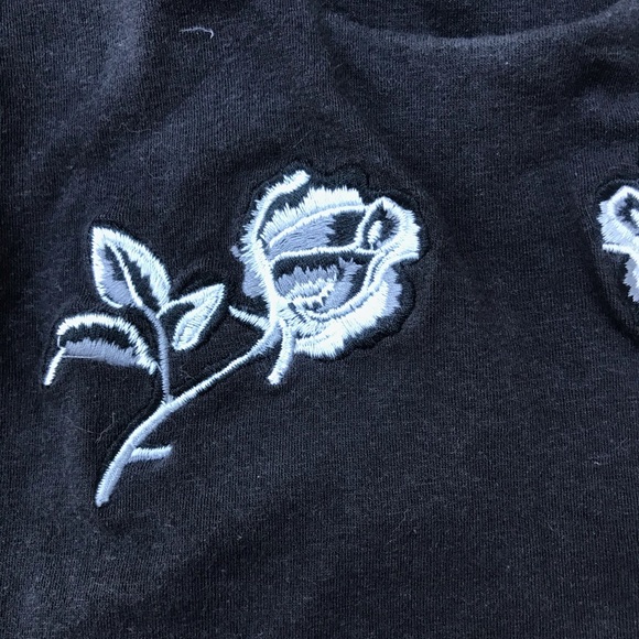 Kendall and Kylie grey cropped tank size: S - Picture 3 of 4